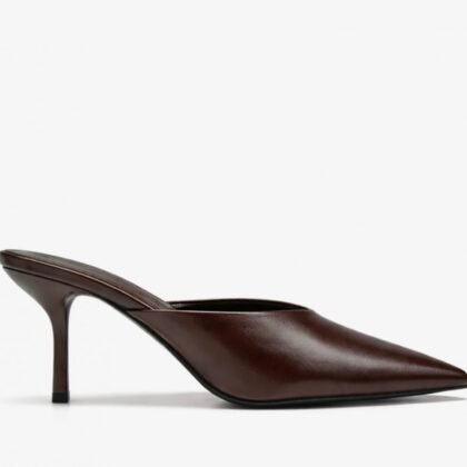Mules με Λεπτό Τακούνι σε Καφέ Χρώμα