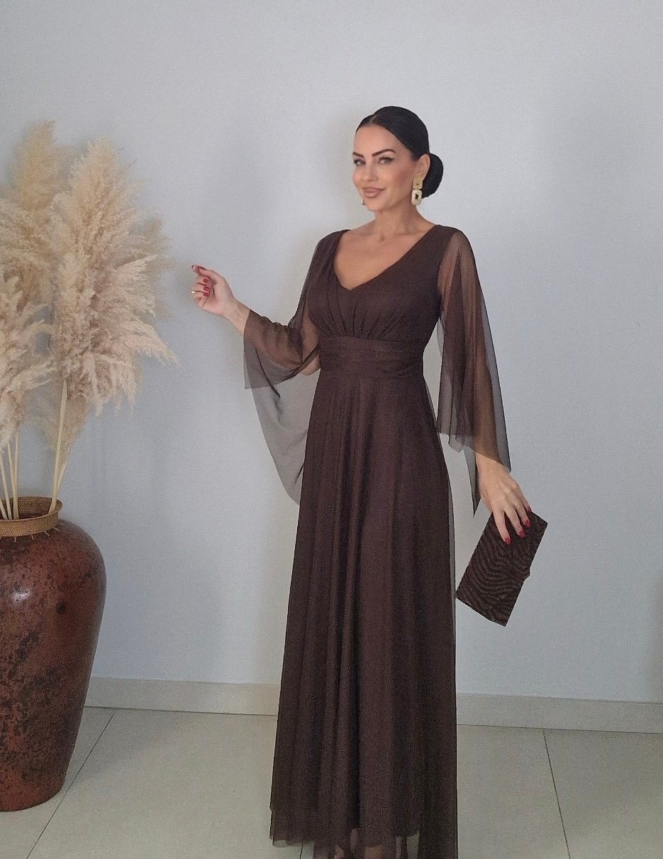 Élise – Μάξι φόρεμα από ελαστικό τούλι με μανίκια κάπα - Image 2
